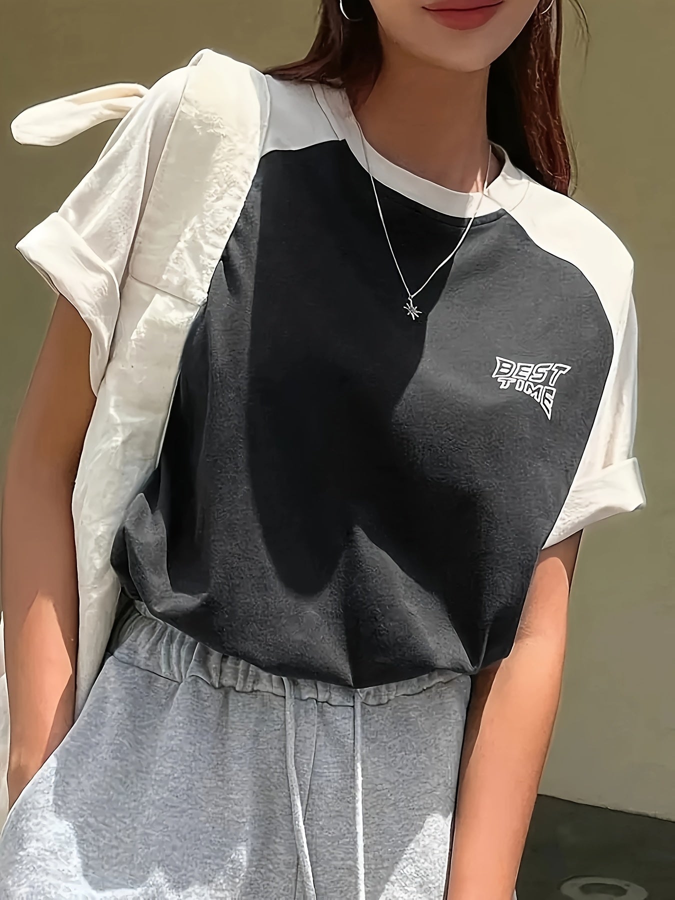 [1pc BEAST T-Shirt] 1pc Women's Casual T-Shirt | Color Block, BEAST Print, Crew Neck, Knit Fabric, Regular Length, All Season Top