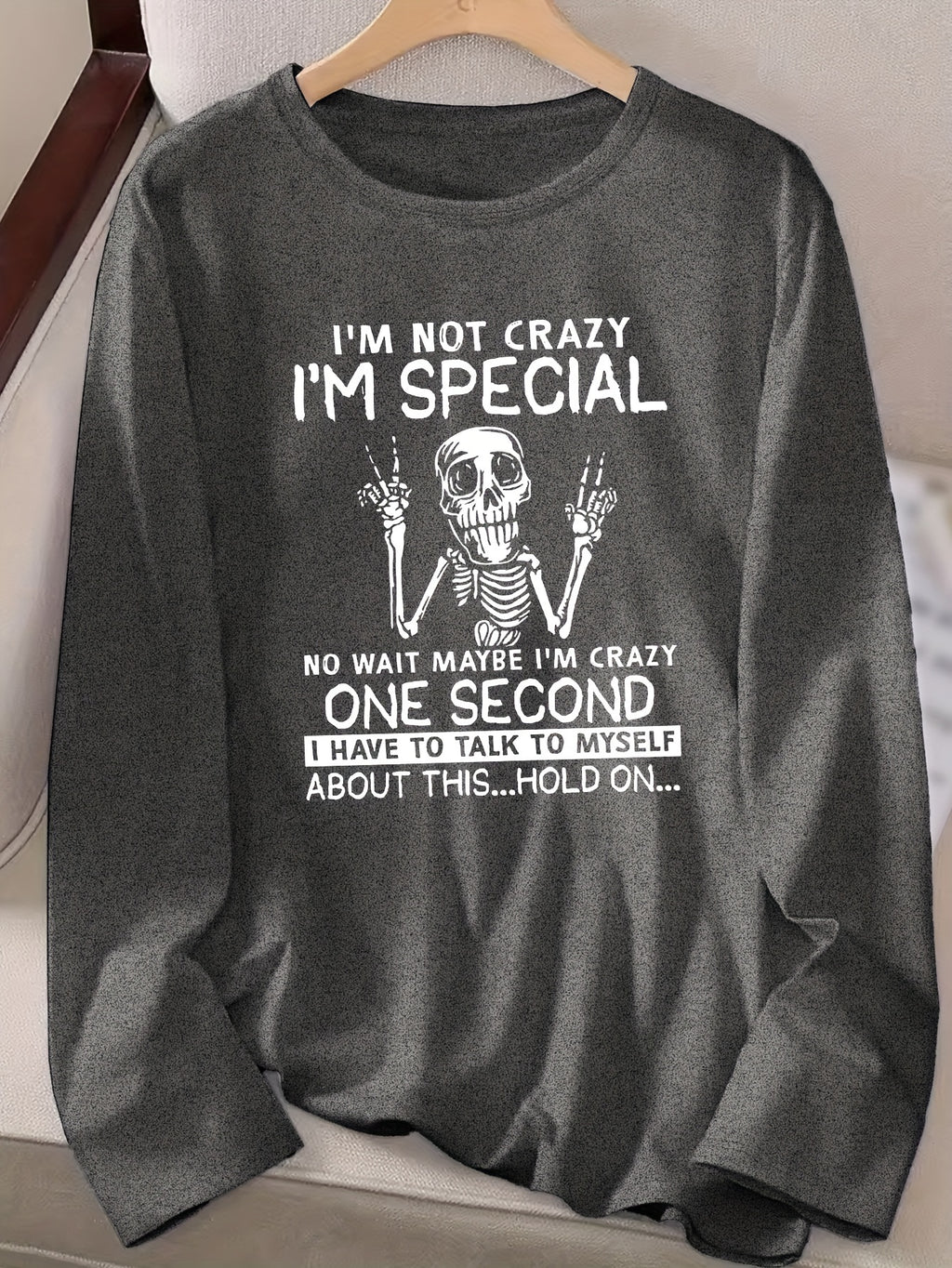 [Graphic T-Shirt] Humorous Graphic Women's Long Sleeve T-Shirt | "I'm Not Crazy" Letter Print Crew Neck Casual Top, Heather Gray, Machine Washable, Spring & Fall Essential, Allseason Fabric