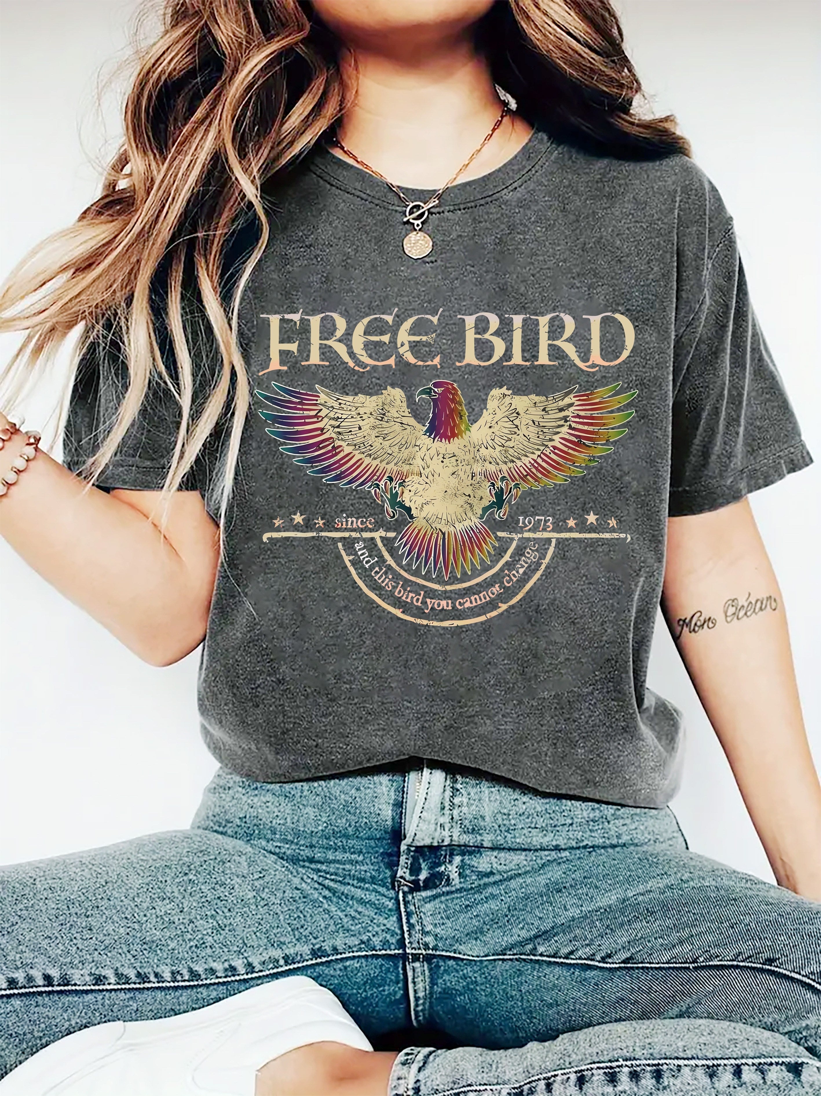 Women's Casual Graphic Letter Print T-Shirt - Vibrant Orange FREE BIRD Design with Eagle & Stars, Fitted Round Neck, Medium Stretch, Machine Washable All-Season Comfort, T-shirt Stylish, Comfortable Clothing, Mediumstretch Fabric