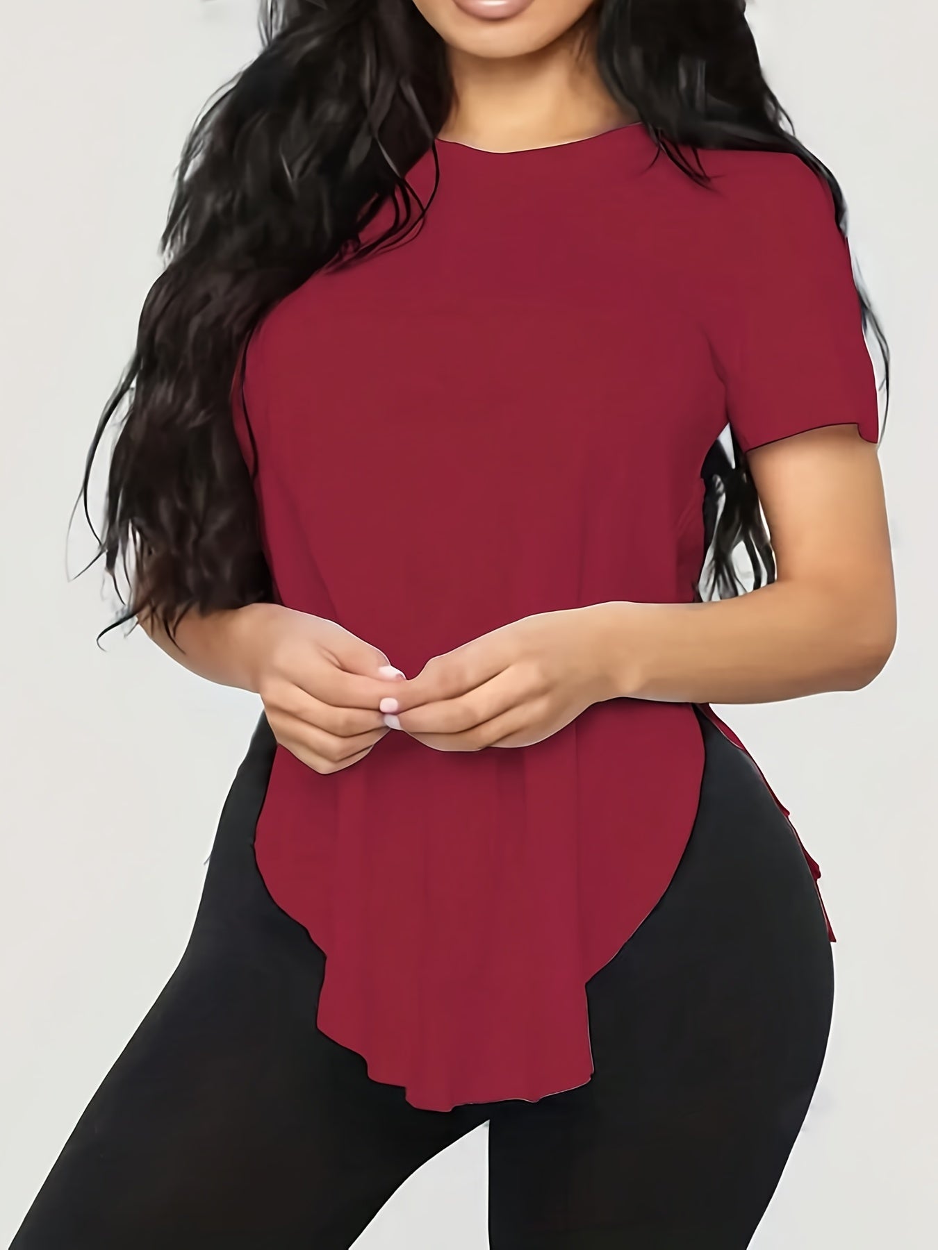 Women'S Elegant Black T-Shirt - Short Sleeve, Crew Neck, Solid Color, Casual Summer Top with "Mama Needs Coffee" Graphic Print, Slim Fit for Casual Attire