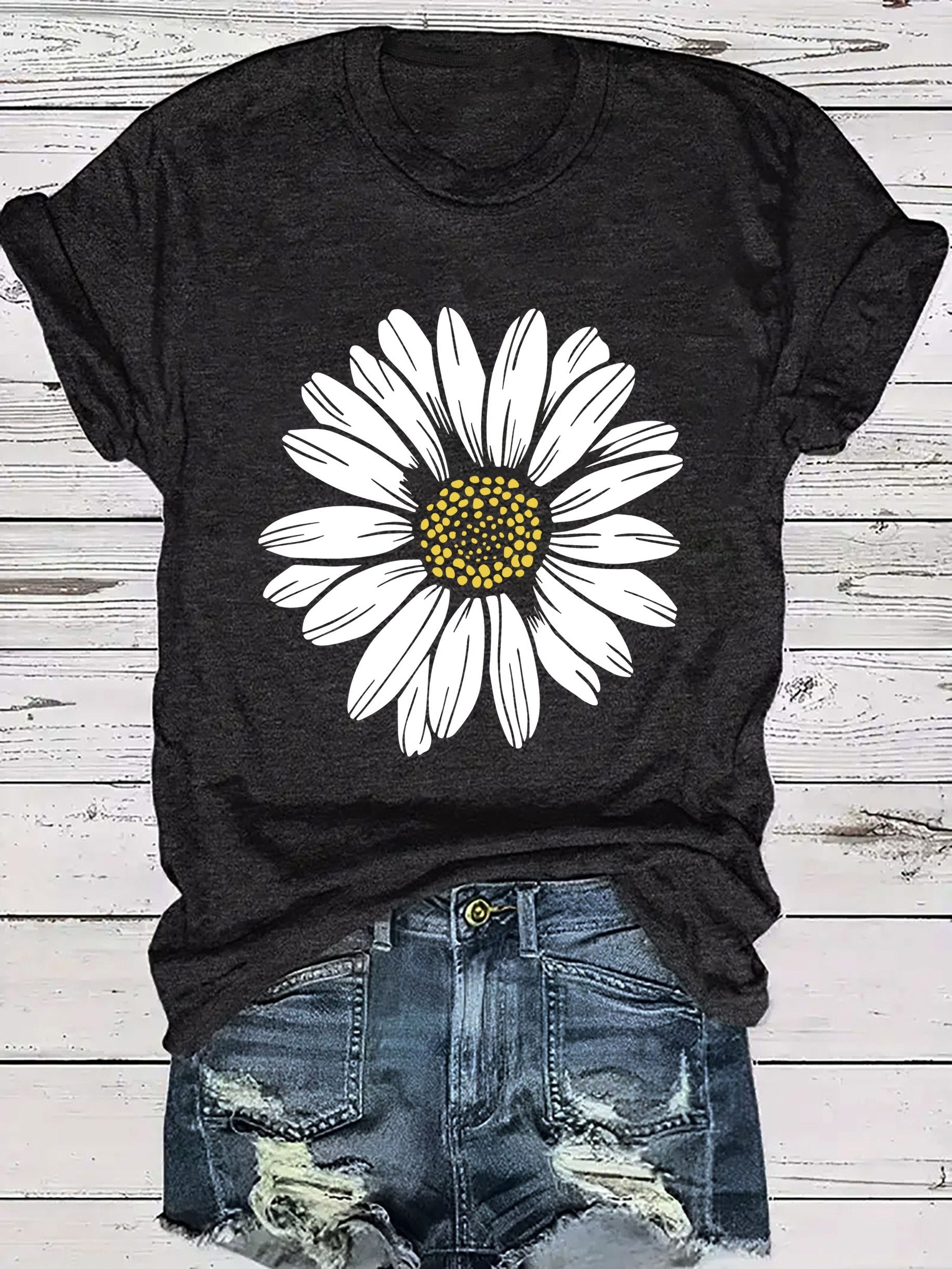 Women's Casual Daisy Flower Print T-Shirt - Vibrant Orange with White Floral Design, Round Neck, Medium Stretch, Machine Washable, Spring/Summer Essential, Spring Fashion Tee, Relaxed Fit Tee, Mediumstretch Fabric