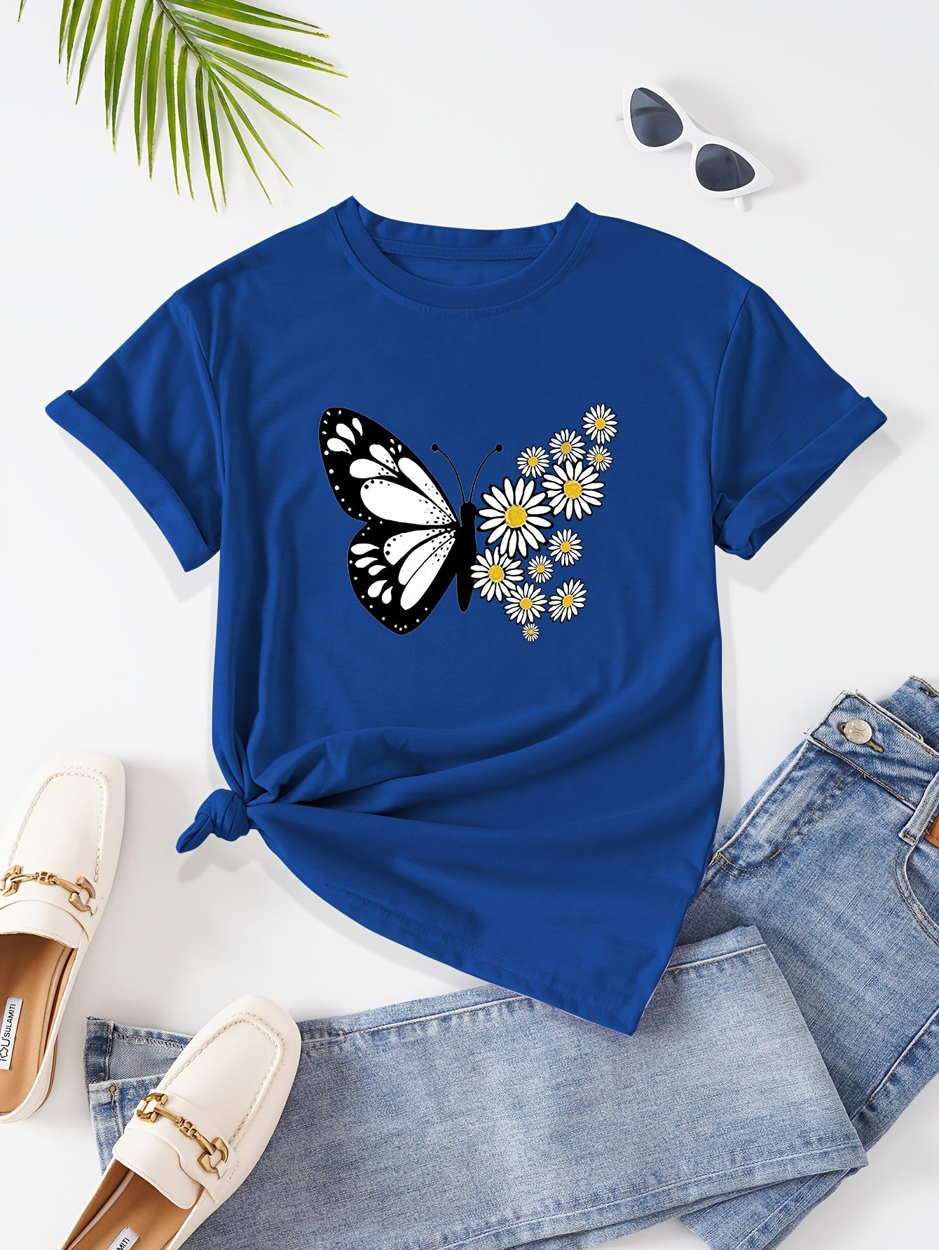 Women's Casual Butterfly & Daisy Floral Print Round Neck T-Shirt - Olive Green, Machine Washable, Regular Fit for Casual Attire, Allseason Fashion, Relaxed Style, Nontransparent Fabric
