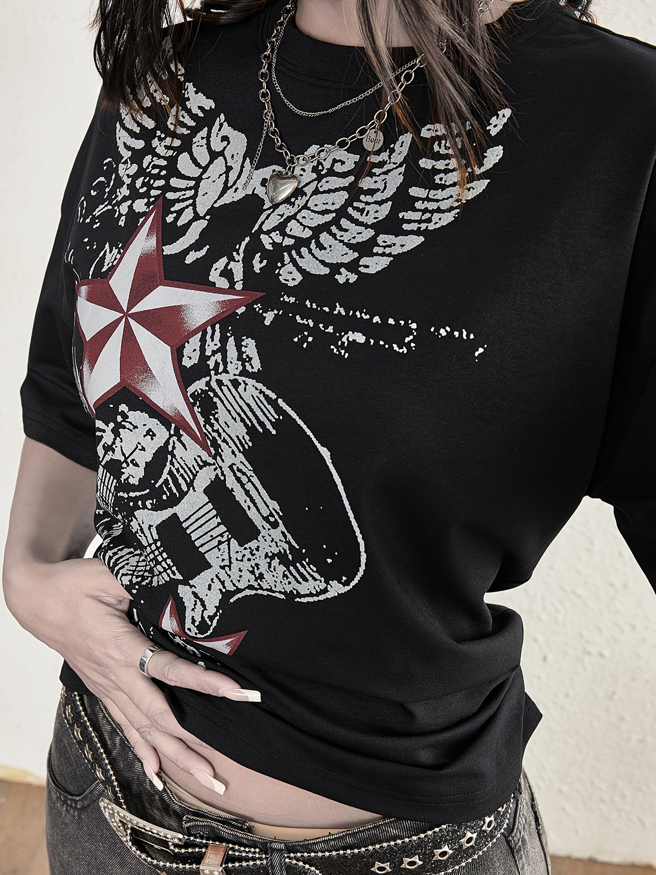 Y2K Retro Women's Graphic T-Shirt - Black Geometric Guitar & Wings Print Short Sleeve Round Neck Top, Machine Washable Spring/Summer Casual Tee, Fashionable Graphic Print T Shirt, Summer Clothing, Edgy Casualwear, Durable Fabric