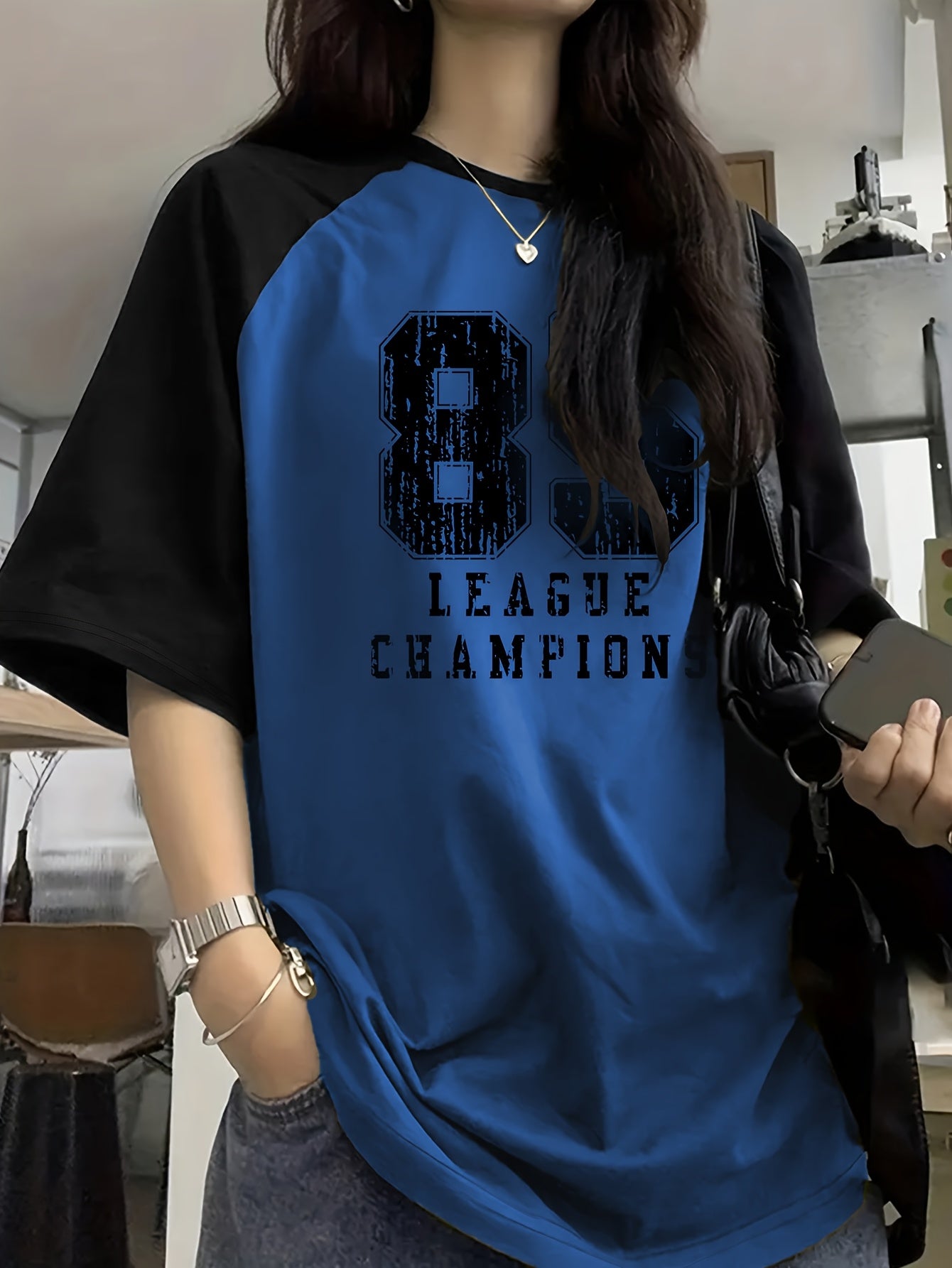 Women'S Casual Y2K-Inspired "8.5 League Champions" Graphic Tee - Black & Olive, Short Sleeve, Crew Neck, Casual Attire|Vintage Print Top|Short Sleeve Shirt