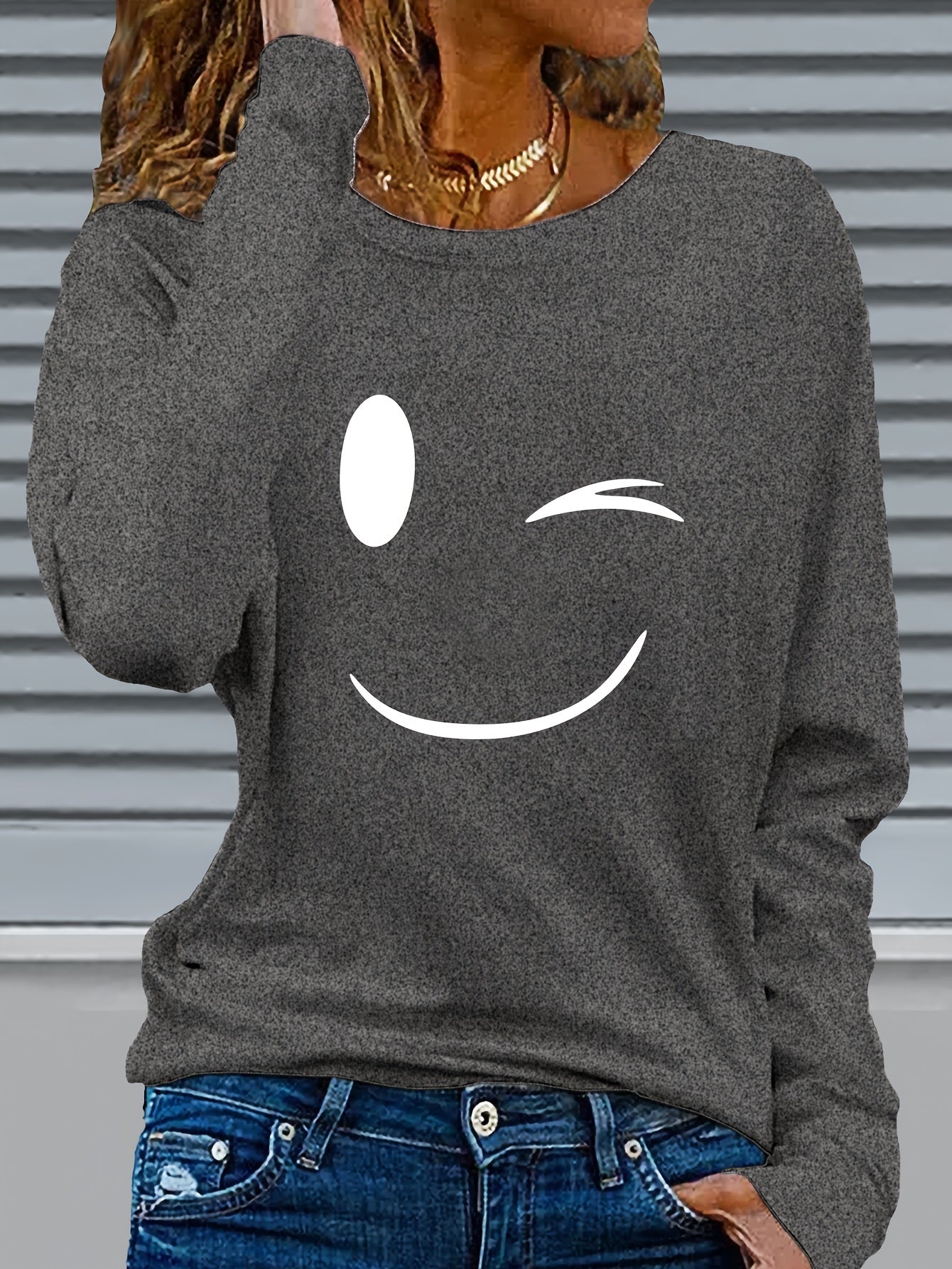 Women's Casual Graphic Print Long Sleeve Crew Neck T-Shirt - Playful joyful Face Design, Soft Breathable Fabric, Regular Fit for Spring & Fall, Winter Apparel, Wink Motif Top, Machine Washable, Durable Clothing