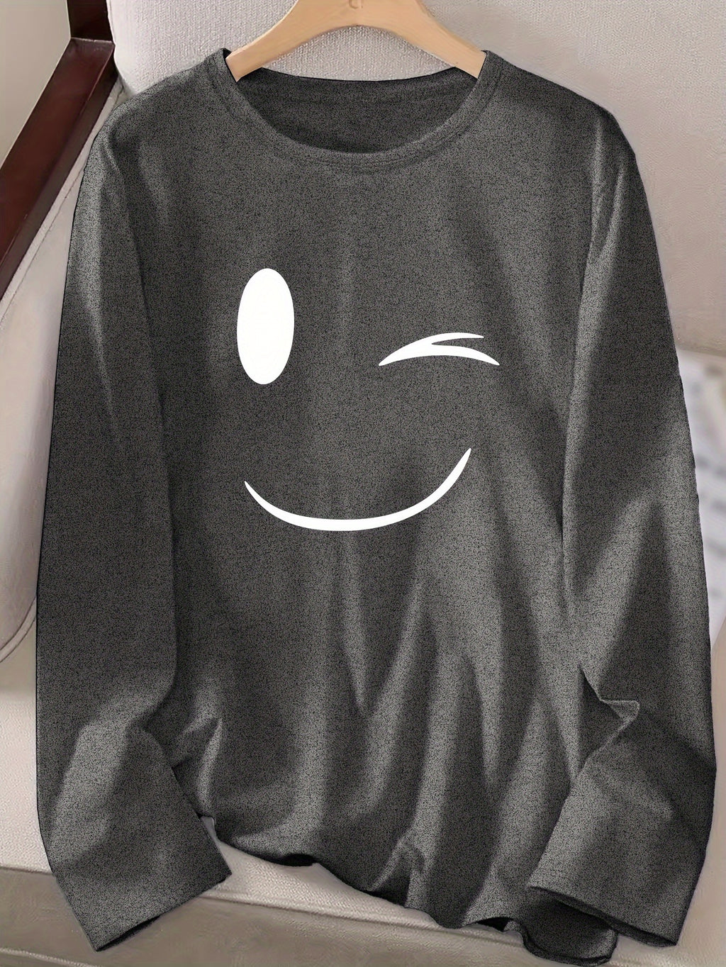 Women's Casual Graphic Print Long Sleeve Crew Neck T-Shirt - Playful joyful Face Design, Soft Breathable Fabric, Regular Fit for Spring & Fall, Winter Apparel, Wink Motif Top, Machine Washable, Durable Clothing
