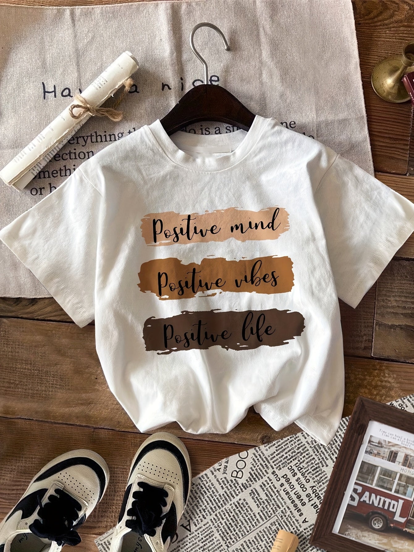 Women's Casual Sporty Round Neck T-Shirt with Motivational Letter Print & Color Block Design - Breathable White Top for Spring/Summer, Machine Washable, Ladies T Shirts, Summer Clothing, Positive Message Tee, Nontransparent Fabric