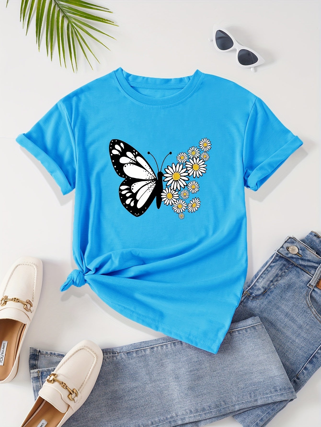 Women's Casual Butterfly & Daisy Floral Print Round Neck T-Shirt - Olive Green, Machine Washable, Regular Fit for Casual Attire, Allseason Fashion, Relaxed Style, Nontransparent Fabric