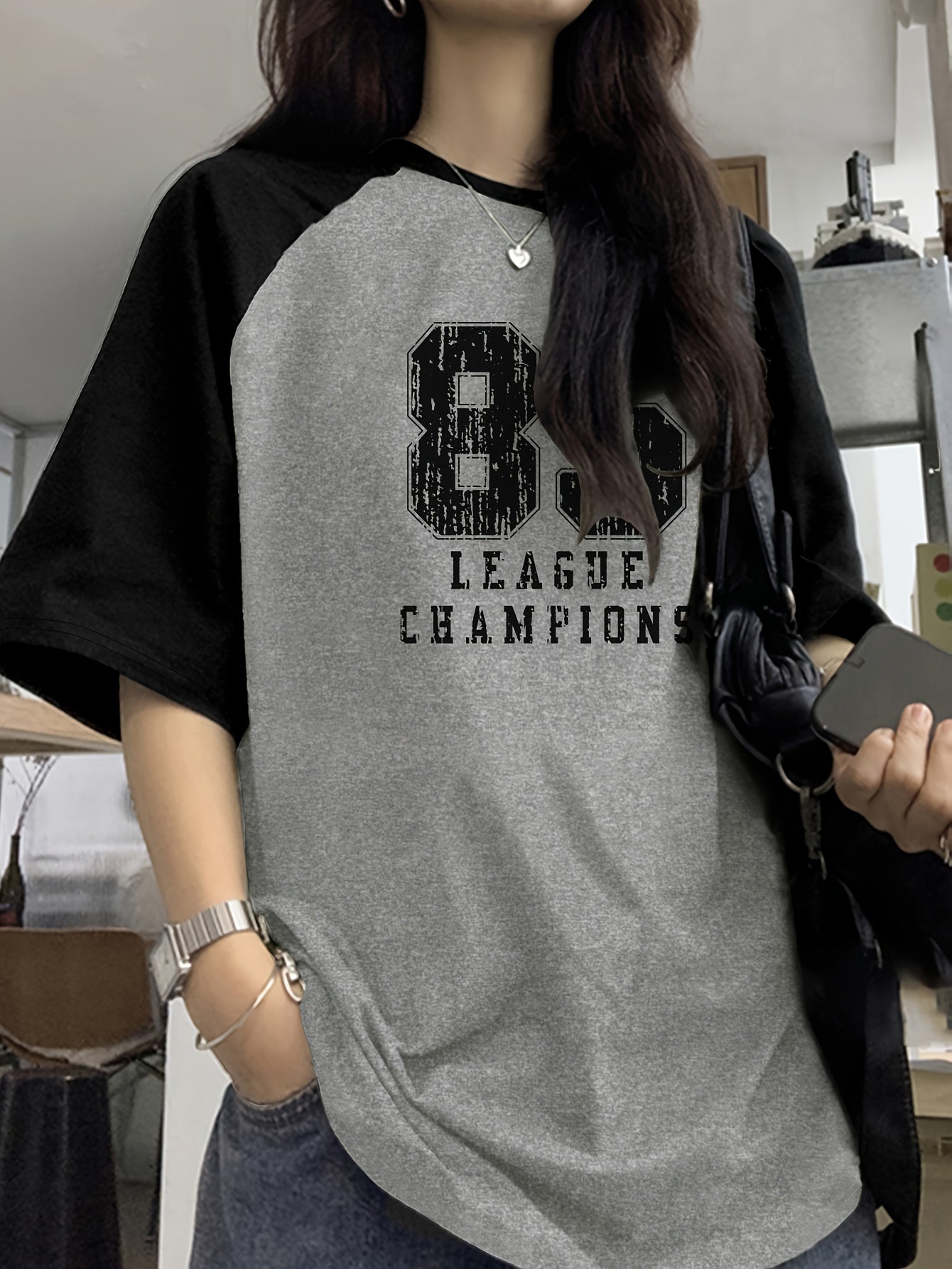 Women'S Casual Y2K-Inspired "8.5 League Champions" Graphic Tee - Black & Olive, Short Sleeve, Crew Neck, Casual Attire|Vintage Print Top|Short Sleeve Shirt