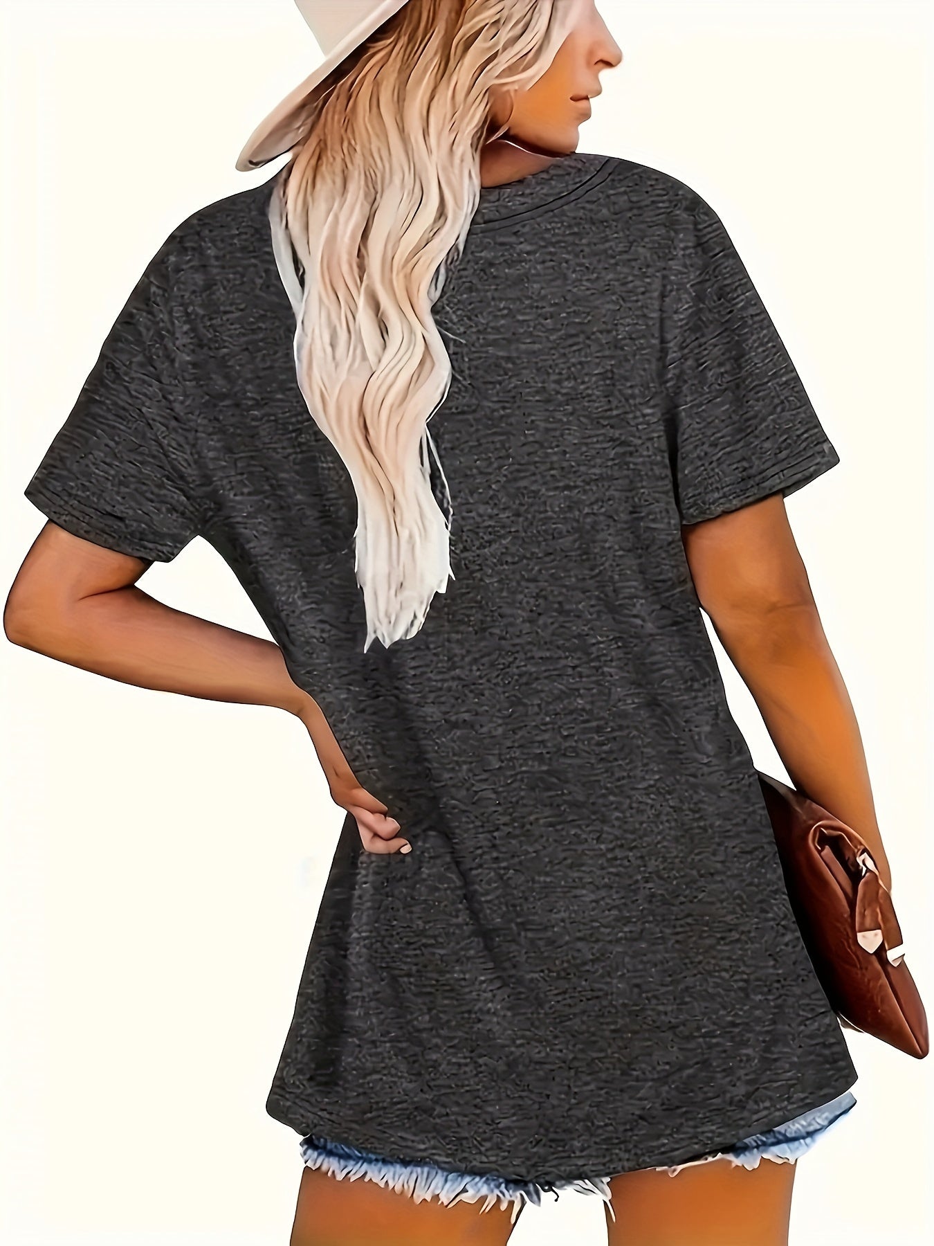Women's Casual Short Sleeve T-Shirt with Funny Multitasker Slogan Print - Black & White Letter Graphic Tee, Round Neck, Machine Washable, Spring Summer Fall Essential, Ladies T Shirts, Seasonal Fashion, Flattering Fit Shirt, Comfortable Fabric, Versatile