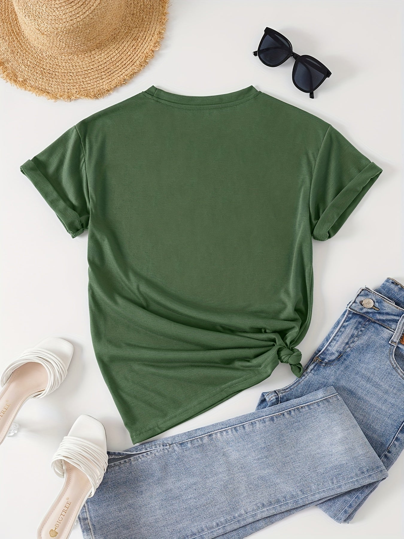 Women's Casual Butterfly & Daisy Floral Print Round Neck T-Shirt - Olive Green, Machine Washable, Regular Fit for Casual Attire, Allseason Fashion, Relaxed Style, Nontransparent Fabric